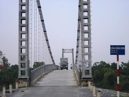 Cầu đường bộ 